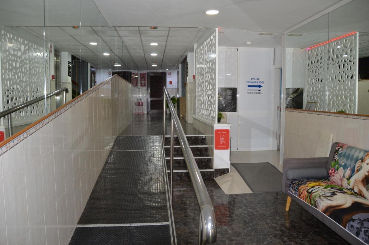 Apts Ara With Pool Benidorm Luaran gambar